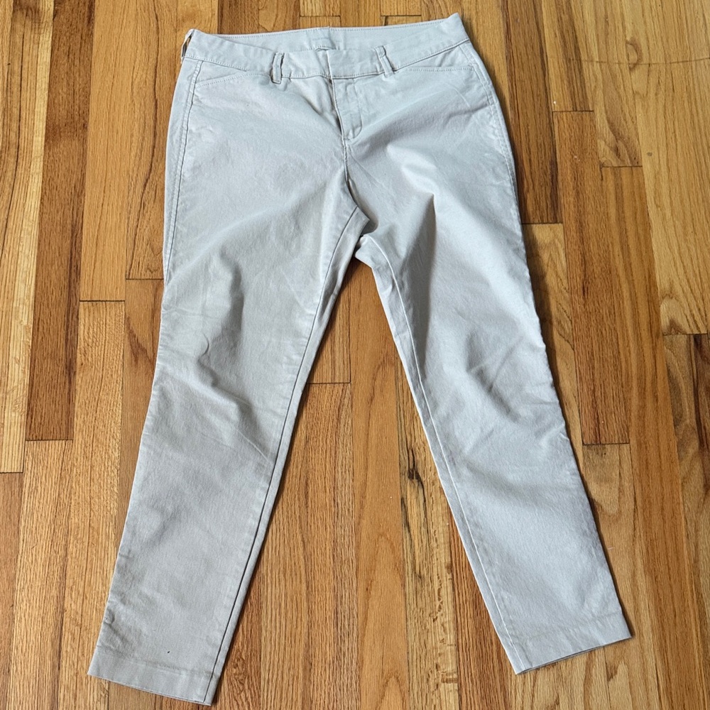 Old Navy Khaki Pixie Trousers